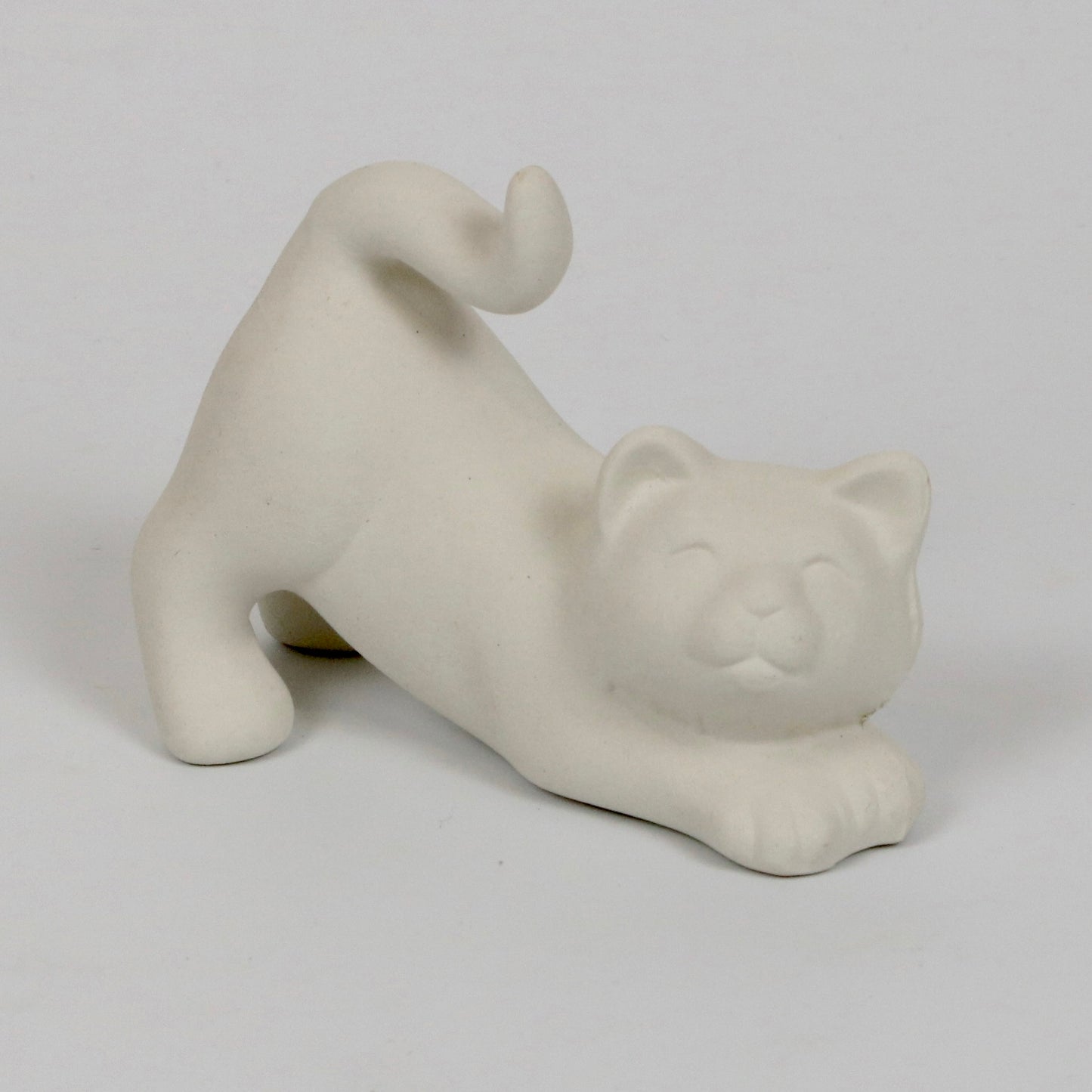 Katzenbaby spielend