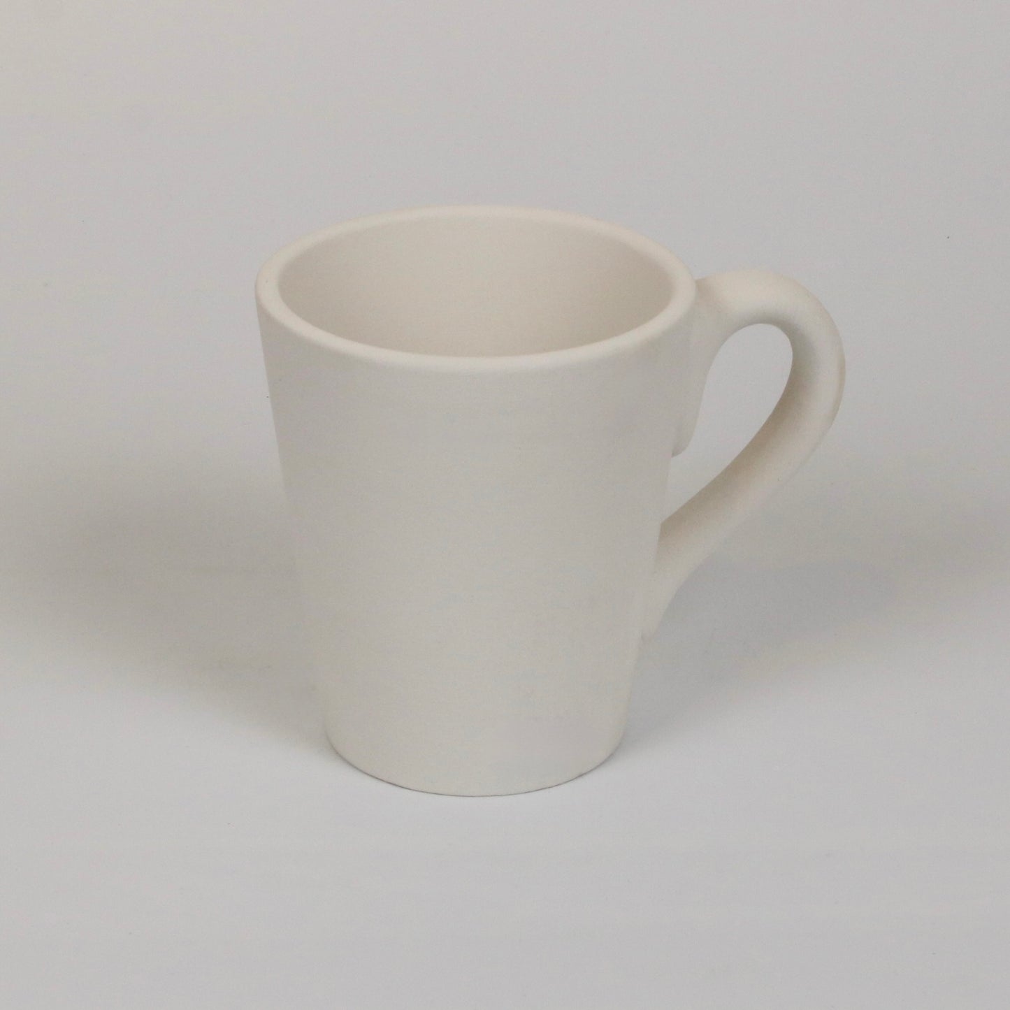Tasse konisch aus Keramik zum Bemalen