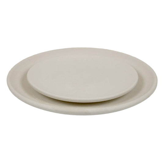 zwei unterschiedlich große Teller aus Keramik zum Bemalen